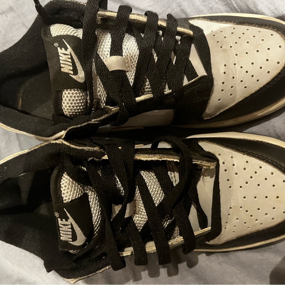 Nike Air Shoes Size 4.5